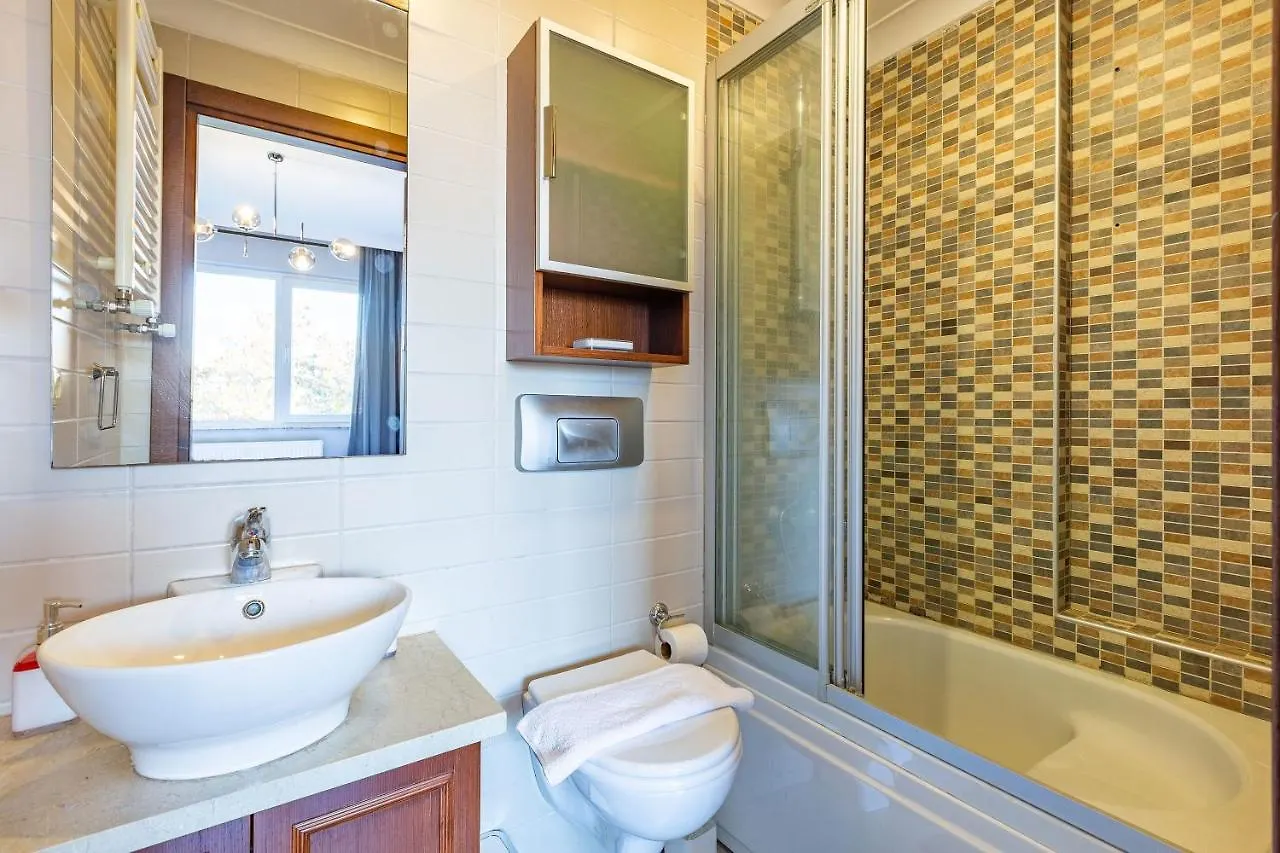 アパート イスタンブールOutstanding Flat With Calming View Near Trendy Attractions In Nisantasiアパートメント