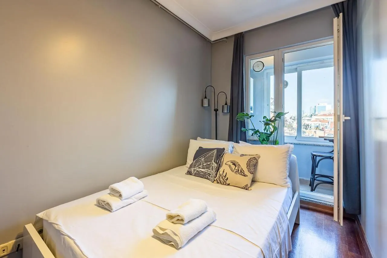 アパート イスタンブールOutstanding Flat With Calming View Near Trendy Attractions In Nisantasiアパートメント