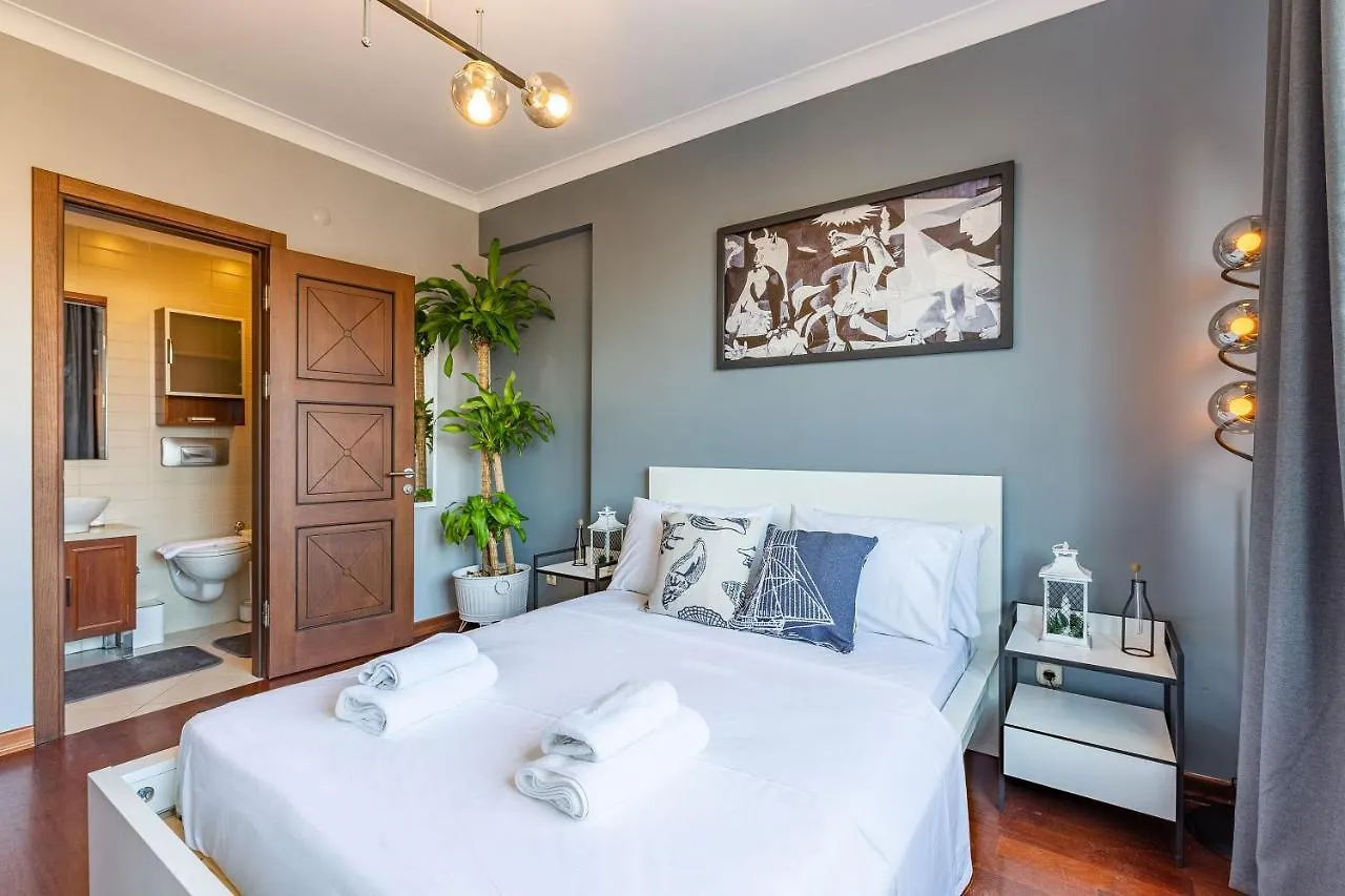이스탄불 Outstanding Flat With Calming View Near Trendy Attractions In Nisantasi 아파트 터키